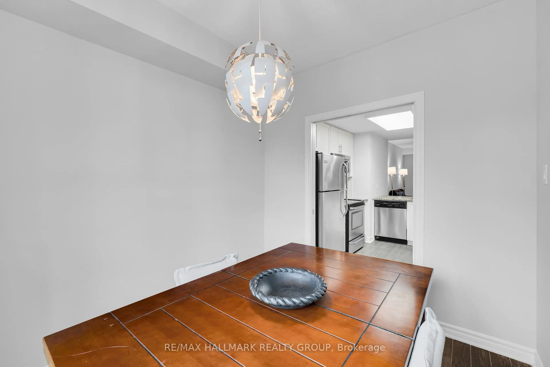 Photo 25 of Unit B, 1067 Beryl Private, Ottawa, Riverside South/Gloucester Glen — HOMEH
