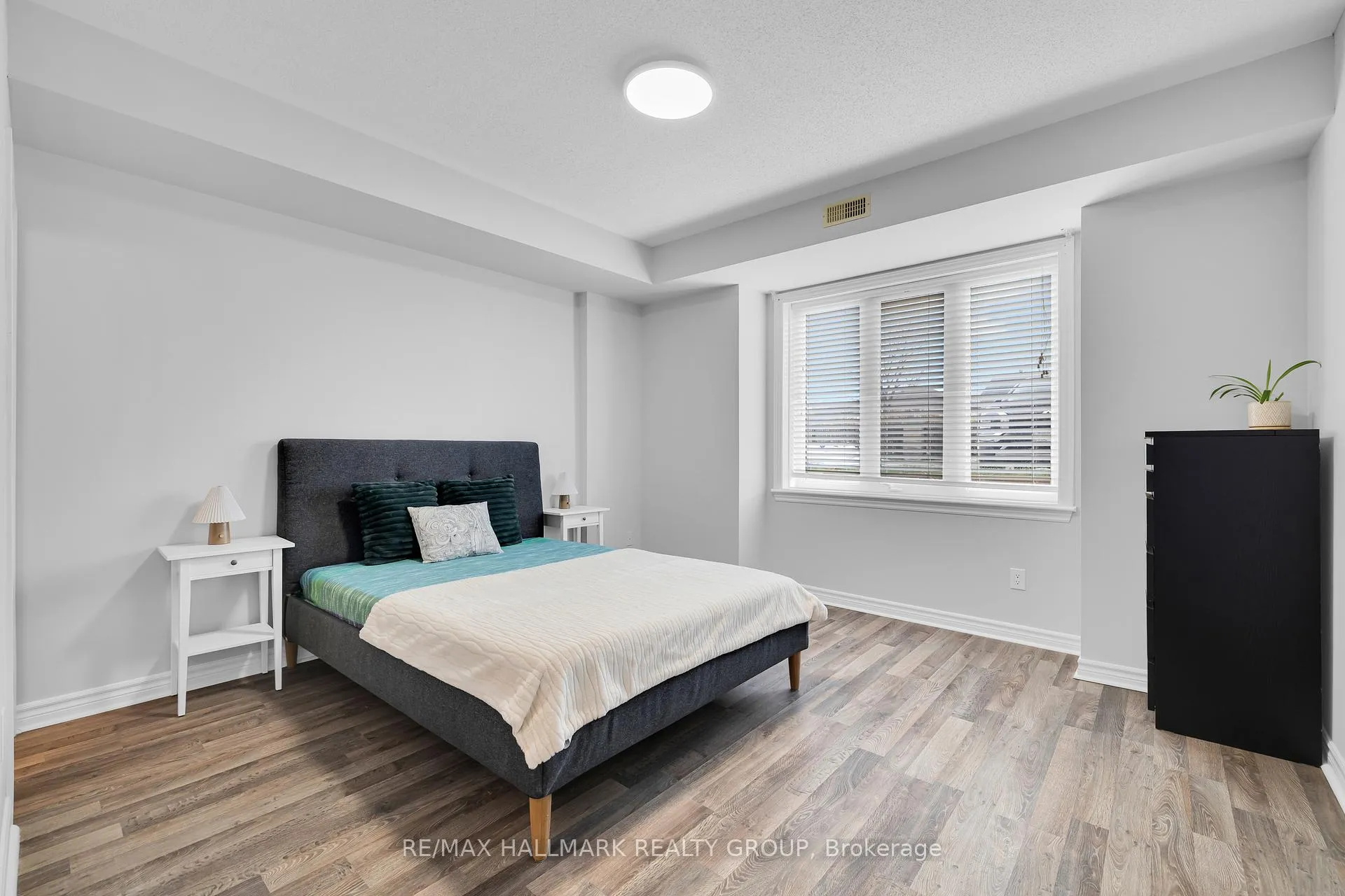 Photo 27 of Unit B, 1067 Beryl Private, Ottawa, Riverside South/Gloucester Glen — HOMEH