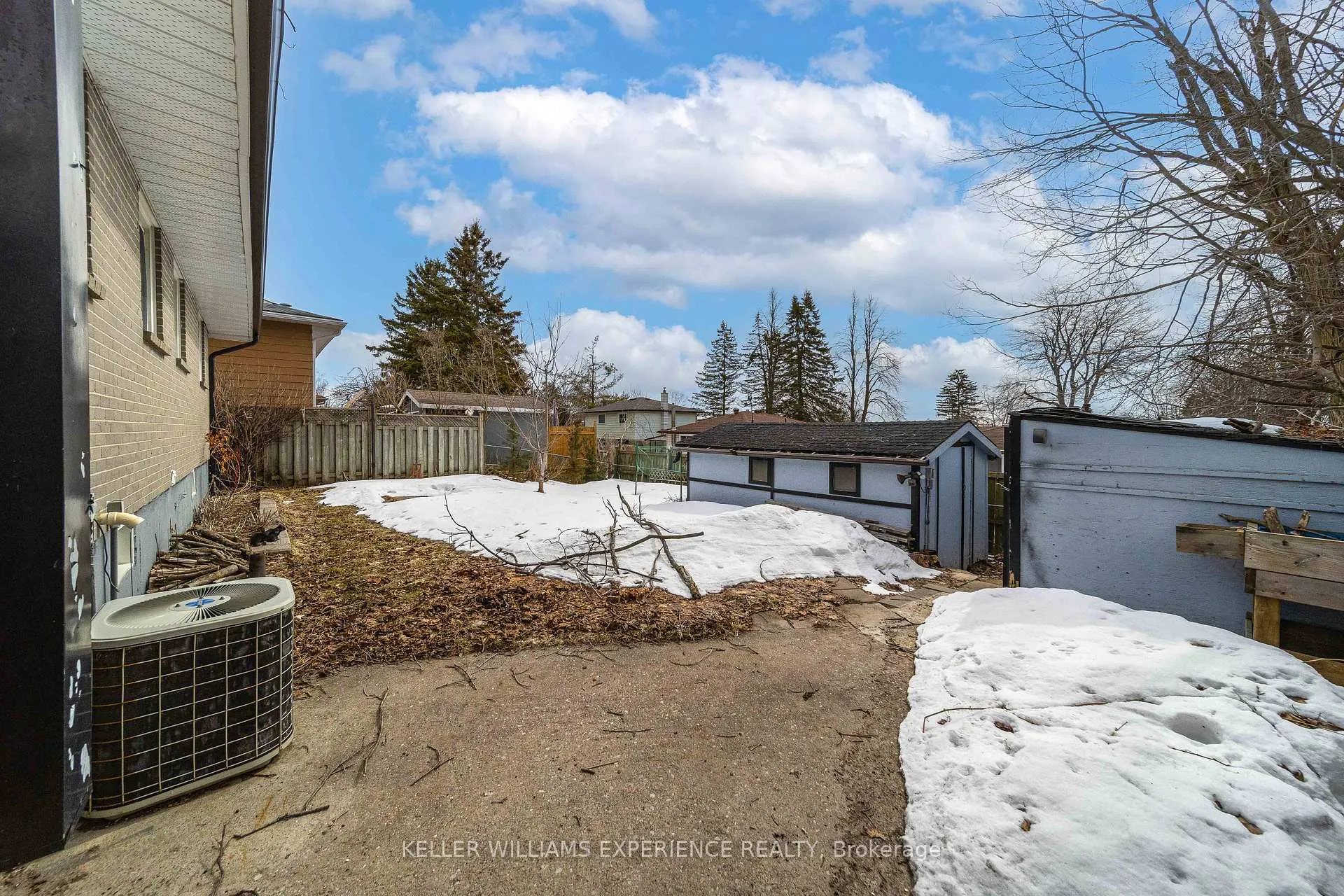 Photo 26 of 91 Cundles Road E, Barrie, Cundles East — HOMEH
