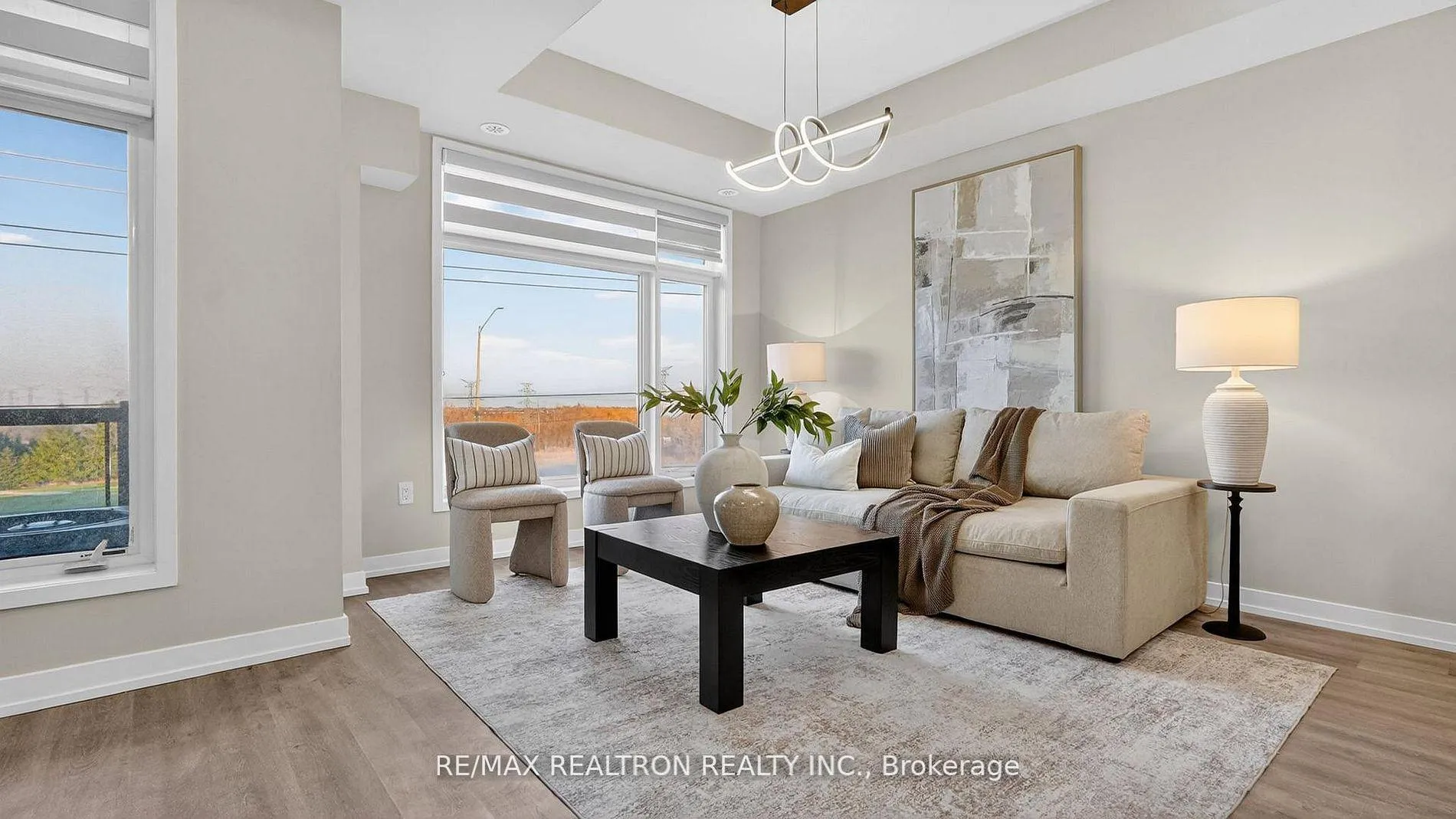 Photo 6 of Unit 103, 2550 Castlegate Crossing, Pickering, Duffin Heights — HOMEH