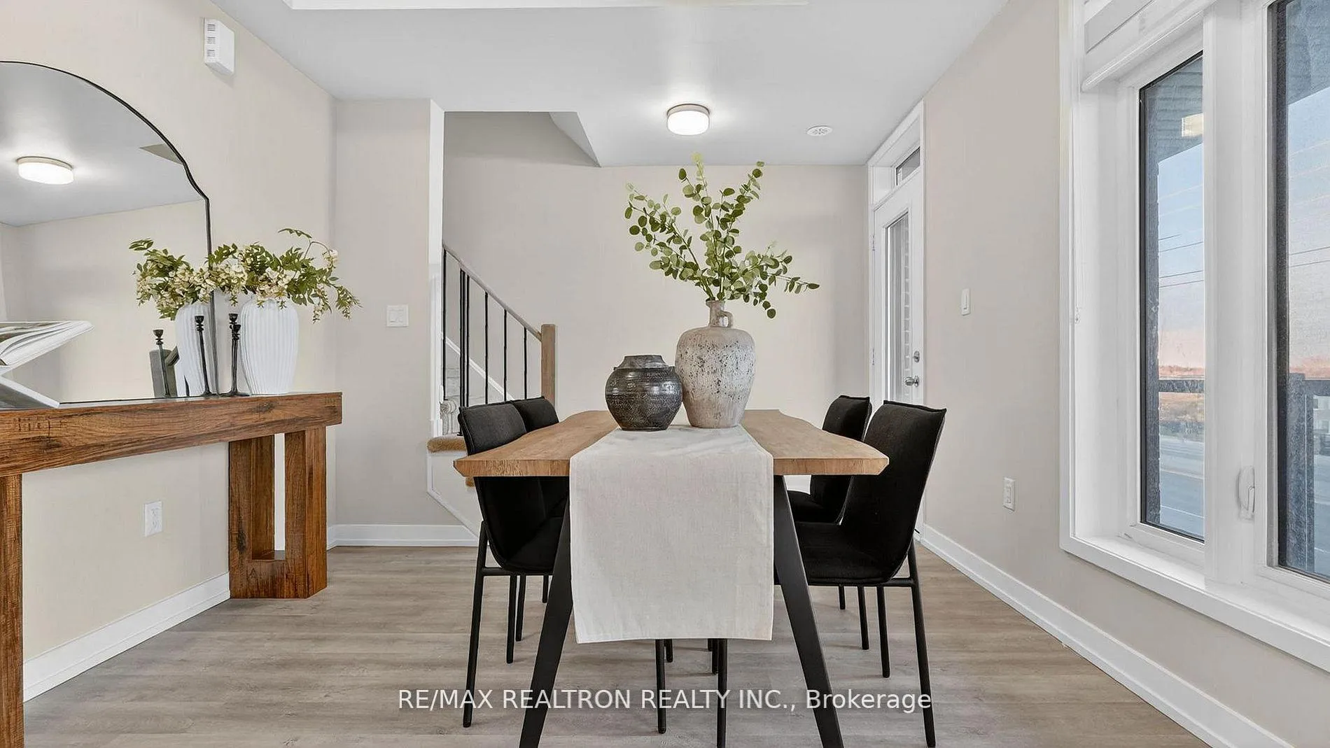Photo 12 of Unit 103, 2550 Castlegate Crossing, Pickering, Duffin Heights — HOMEH