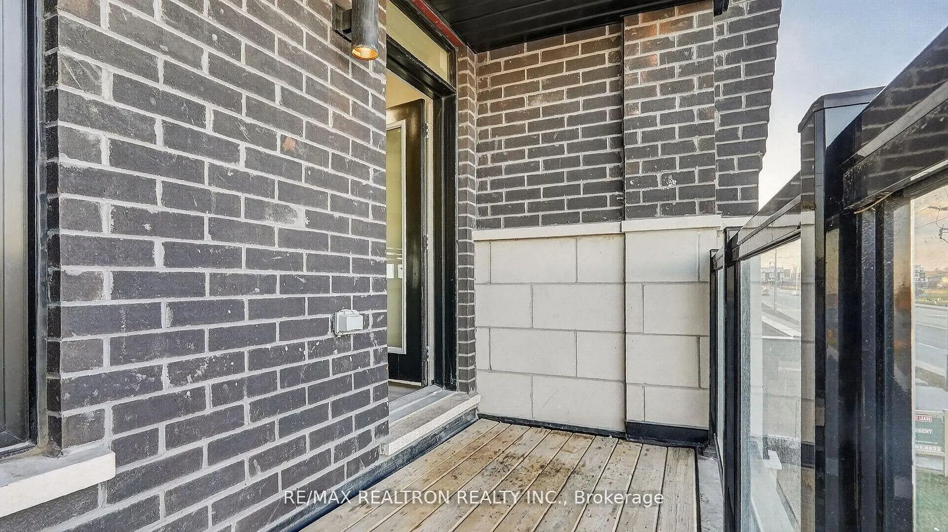 Photo 14 of Unit 103, 2550 Castlegate Crossing, Pickering, Duffin Heights — HOMEH