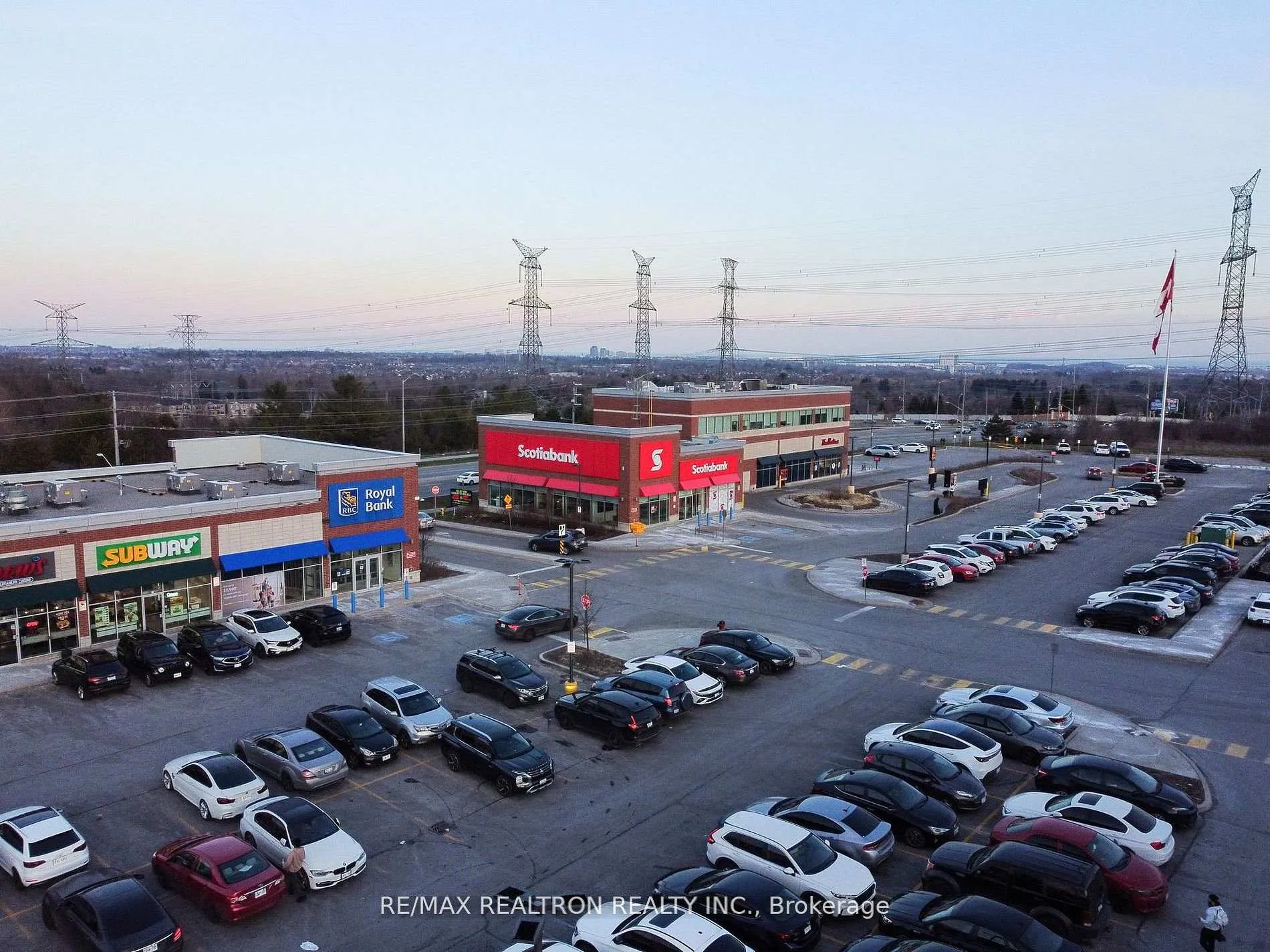 Photo 27 of Unit 103, 2550 Castlegate Crossing, Pickering, Duffin Heights — HOMEH