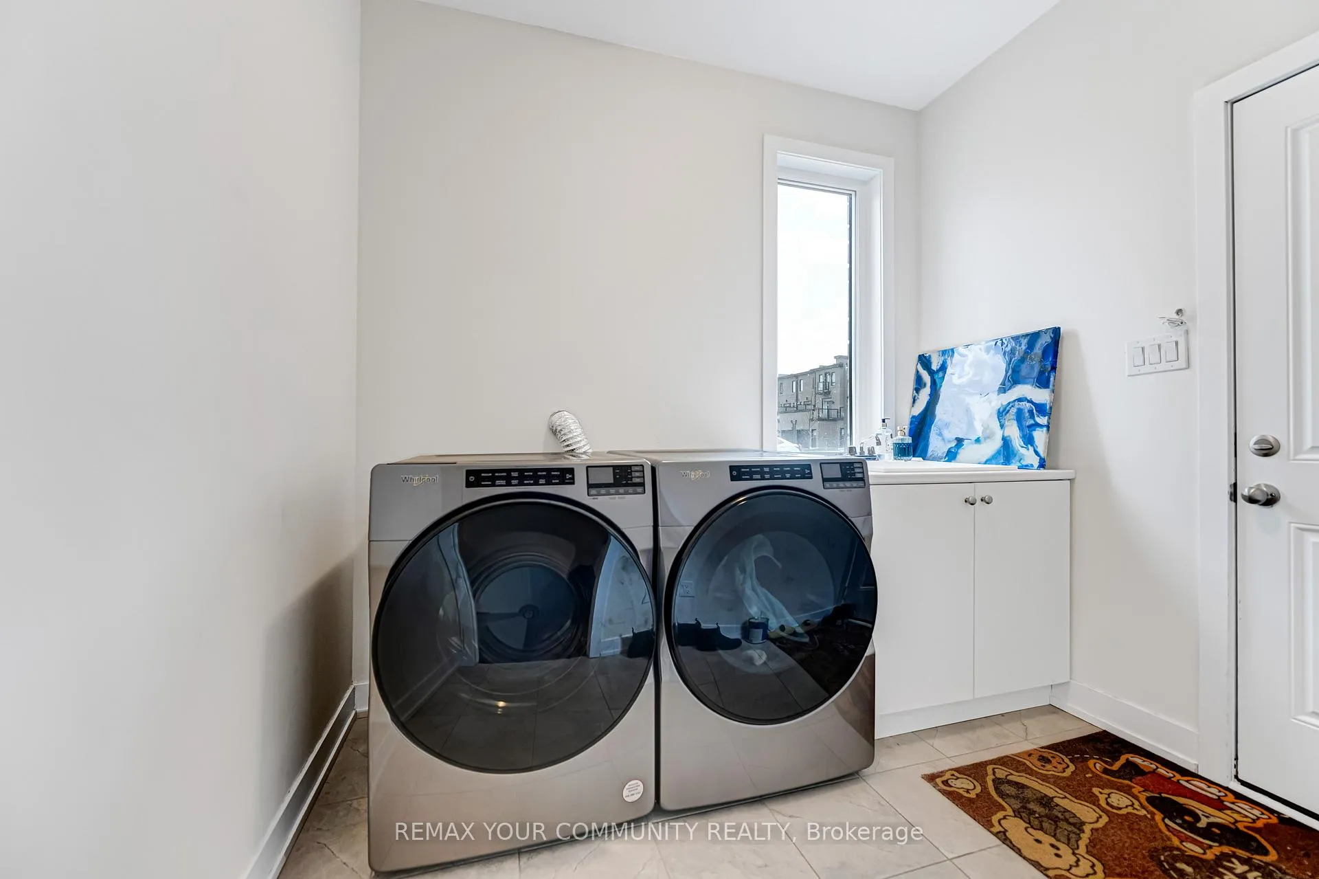 Photo 6 of 92 Stauffer Crescent, Markham, Cornell — HOMEH
