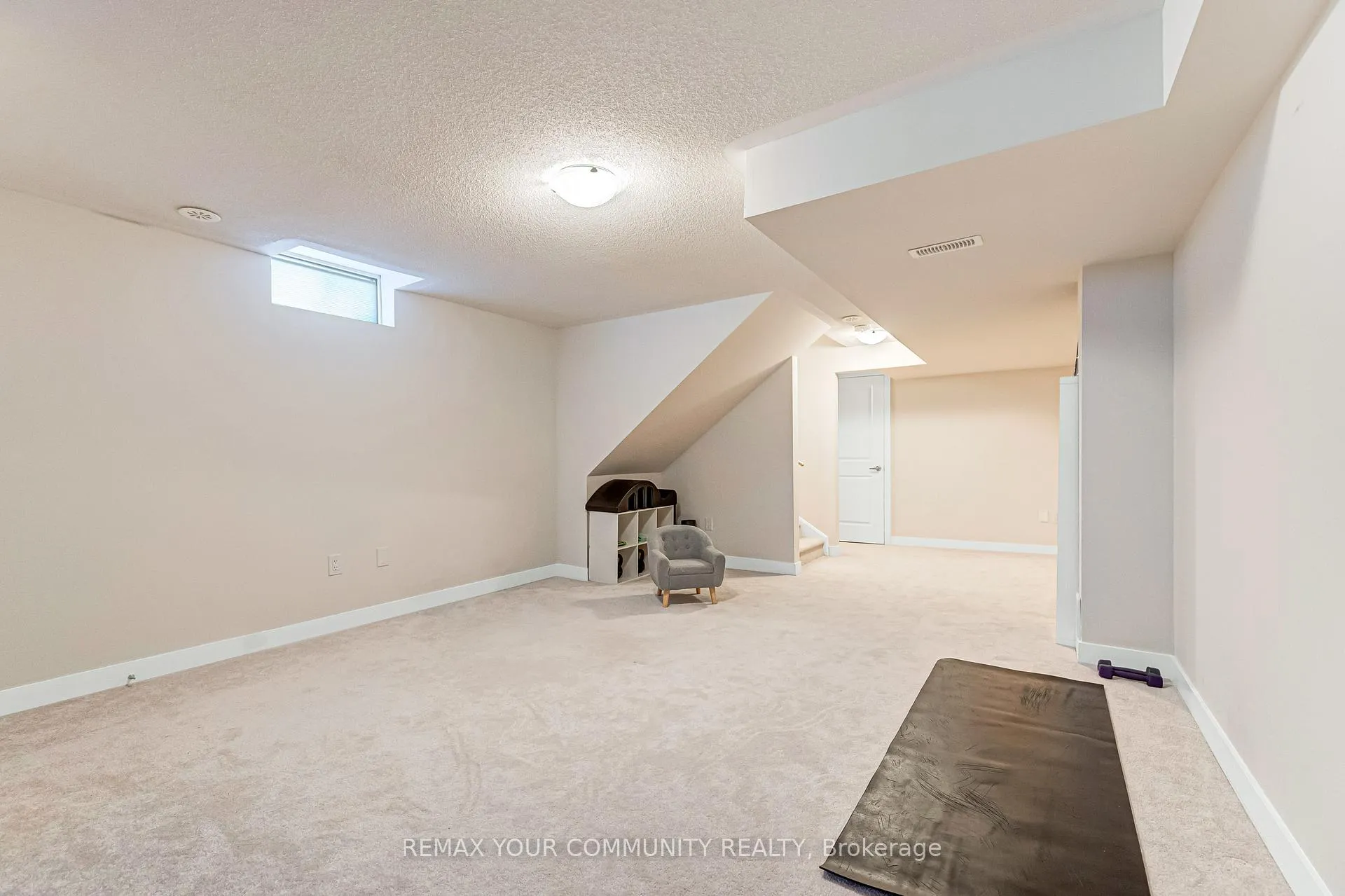 Photo 20 of 92 Stauffer Crescent, Markham, Cornell — HOMEH