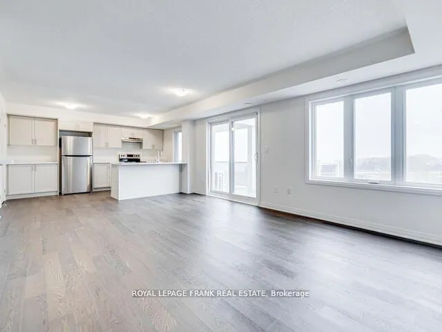 Photo 4 of Unit 12, 23D Lookout Drive, Clarington, Bowmanville — HOMEH
