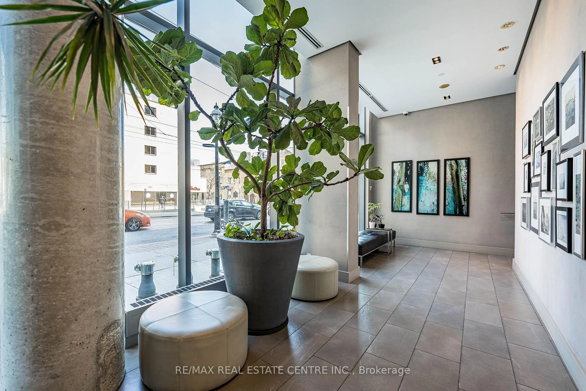 Photo 2 of Unit 216, 33 Lombard Street, Toronto, Church-Yonge Corridor — HOMEH