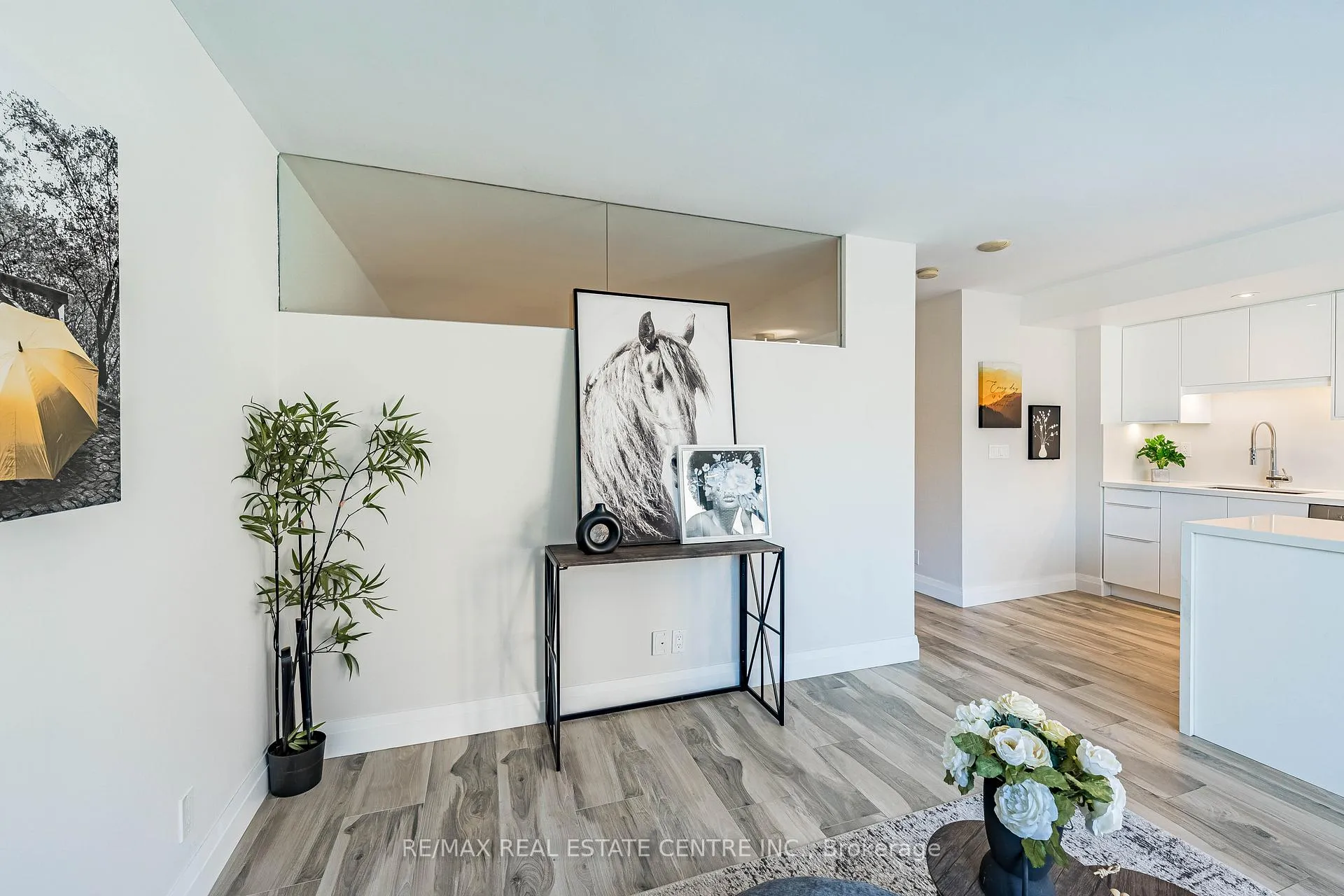 Photo 6 of Unit 216, 33 Lombard Street, Toronto, Church-Yonge Corridor — HOMEH
