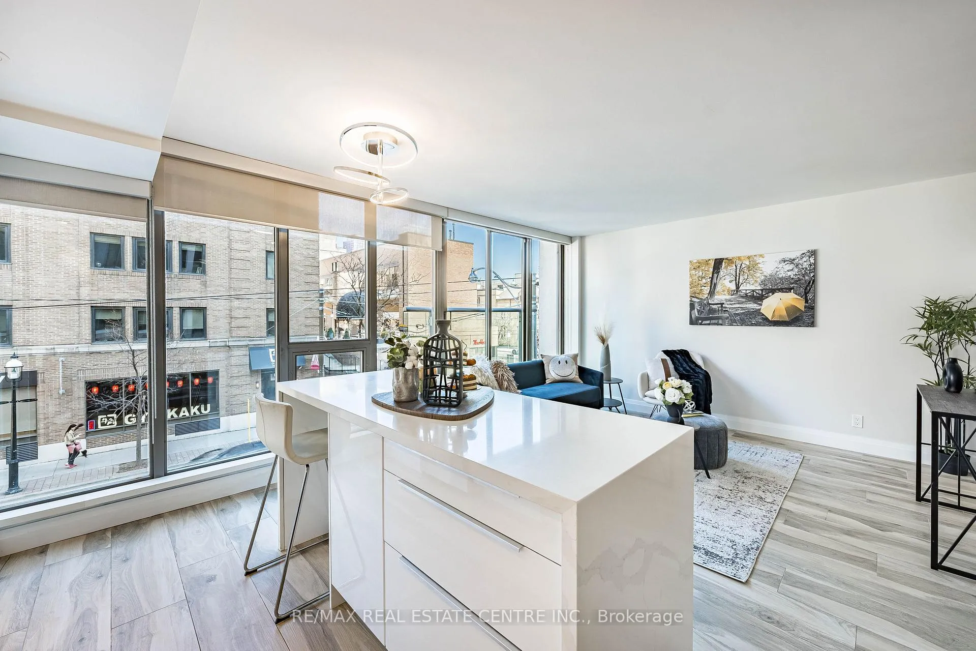 Photo 10 of Unit 216, 33 Lombard Street, Toronto, Church-Yonge Corridor — HOMEH