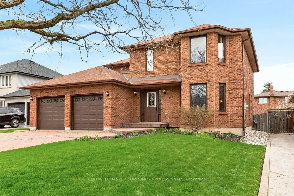 Photo 4 of 8 Wyvis Court, Hamilton, Stoney Creek — HOMEH