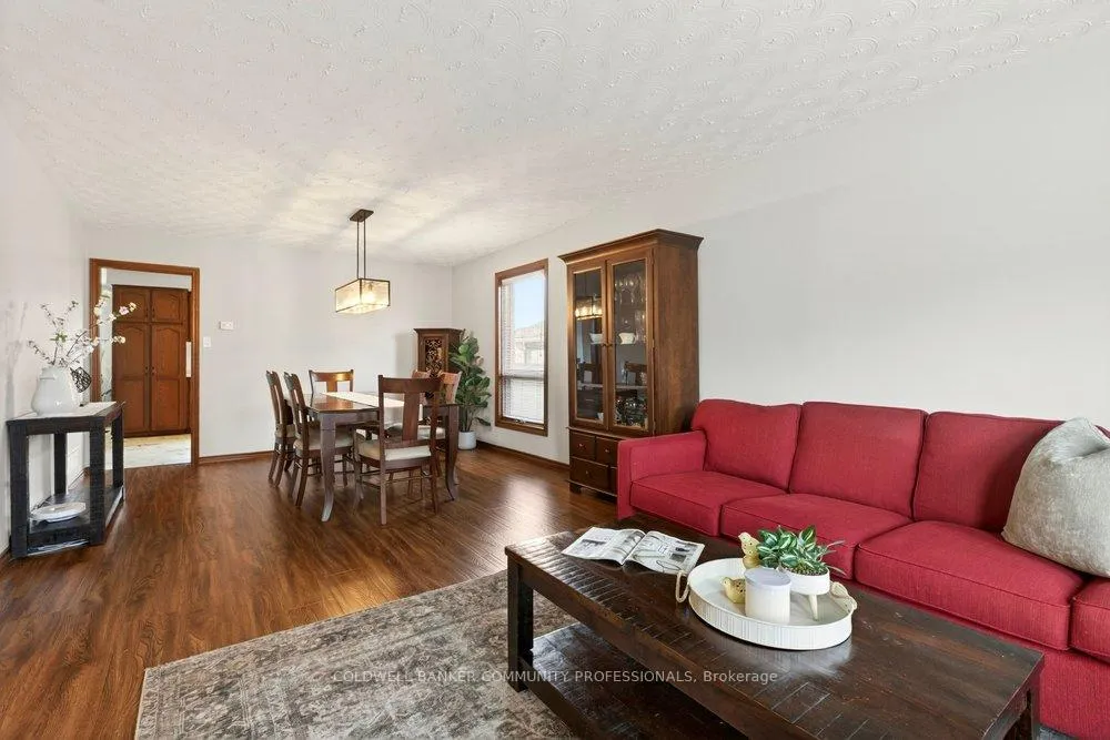 Photo 9 of 8 Wyvis Court, Hamilton, Stoney Creek — HOMEH