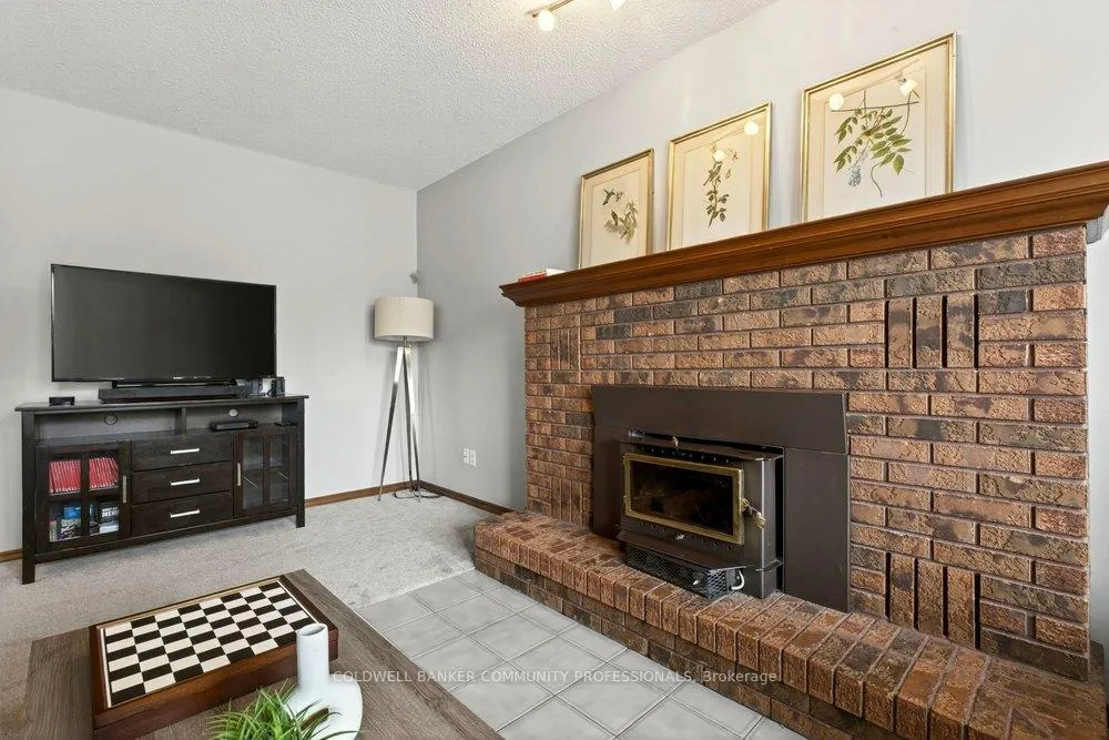 Photo 19 of 8 Wyvis Court, Hamilton, Stoney Creek — HOMEH