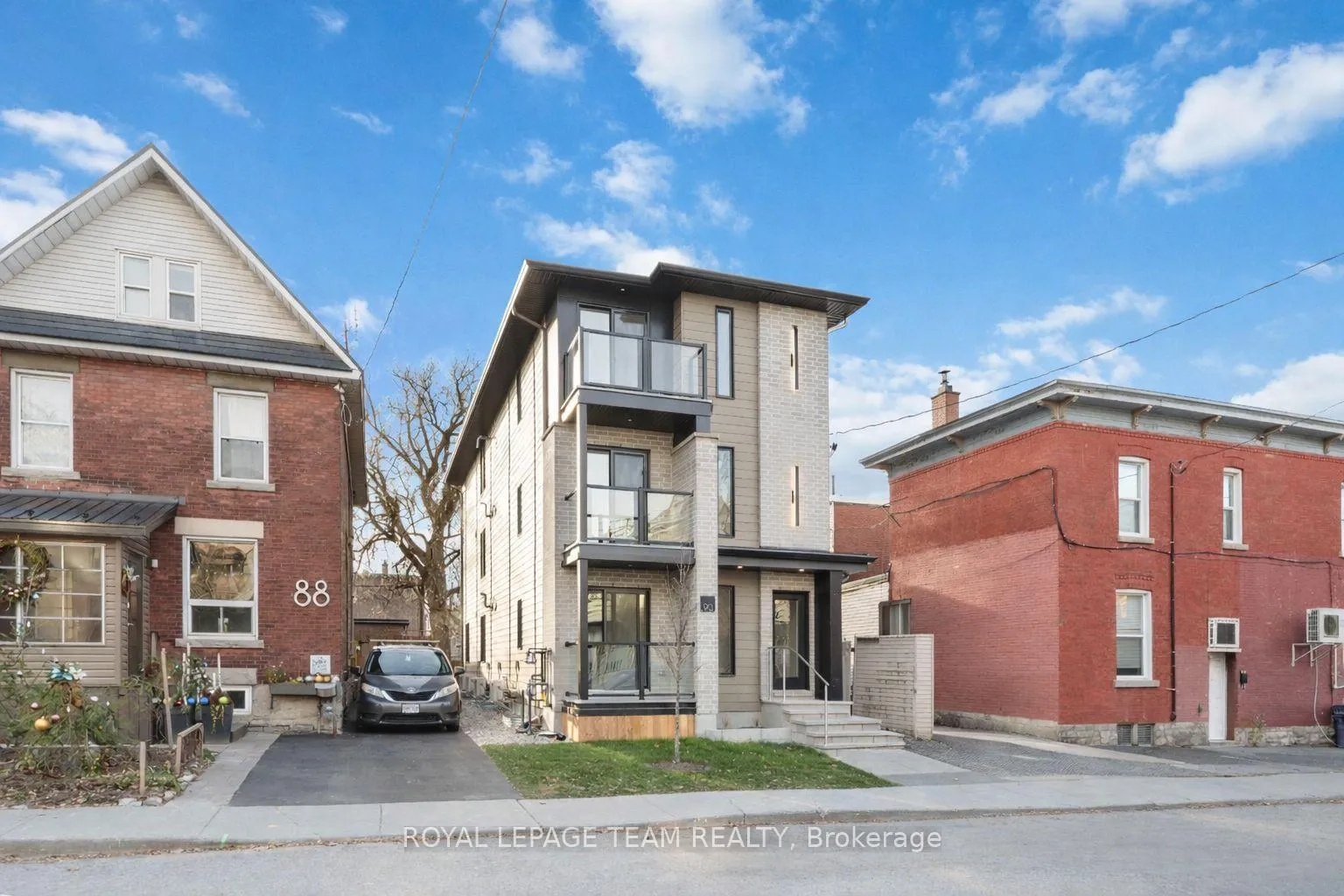 Photo 21 of 90 Elm Street, Ottawa, West Centre Town — HOMEH