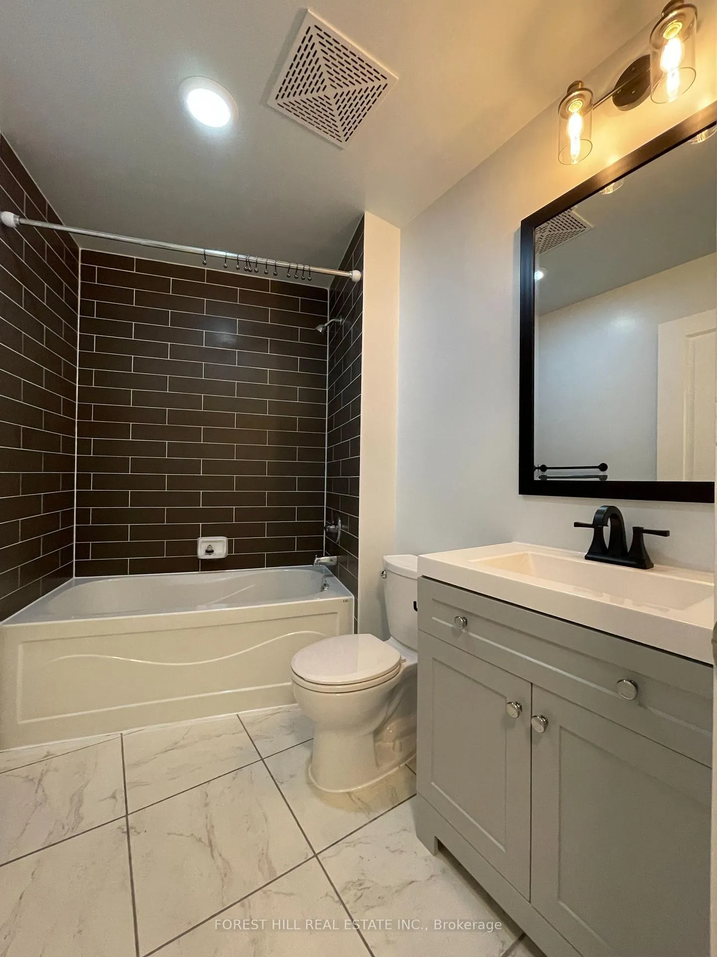 Photo 5 of Unit 2301, 1 Scott Street, Toronto, Waterfront Communities — HOMEH