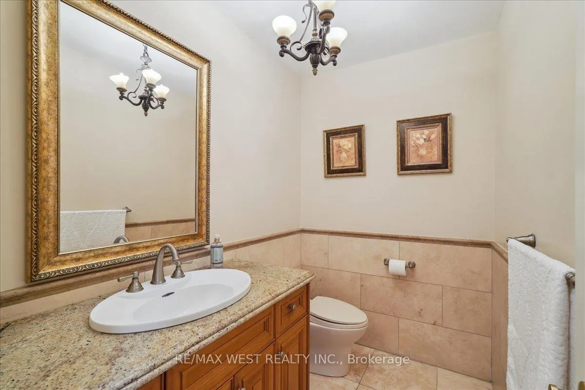 Photo 15 of 15 Brownlee Avenue, Vaughan, East Woodbridge — HOMEH