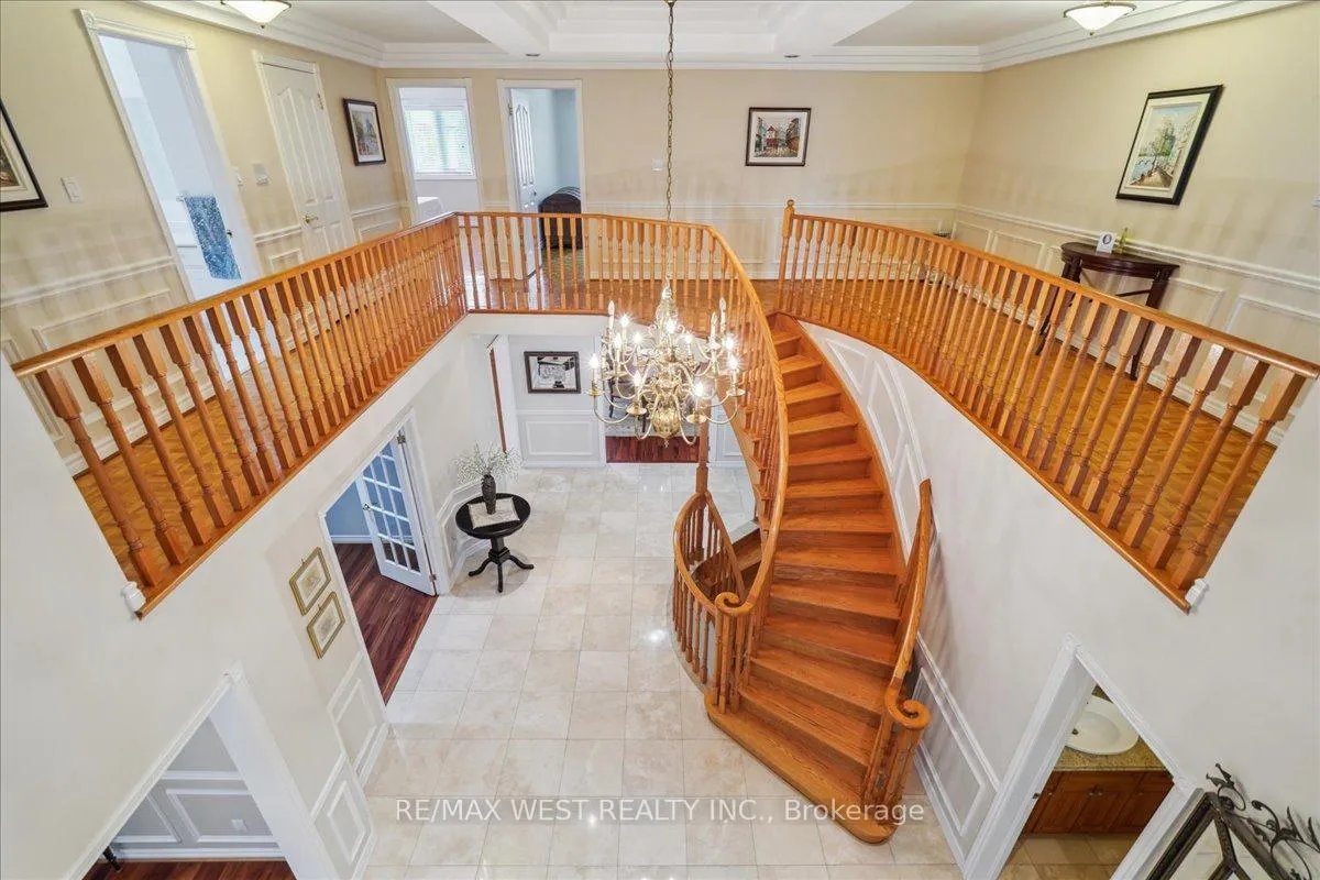 Photo 18 of 15 Brownlee Avenue, Vaughan, East Woodbridge — HOMEH