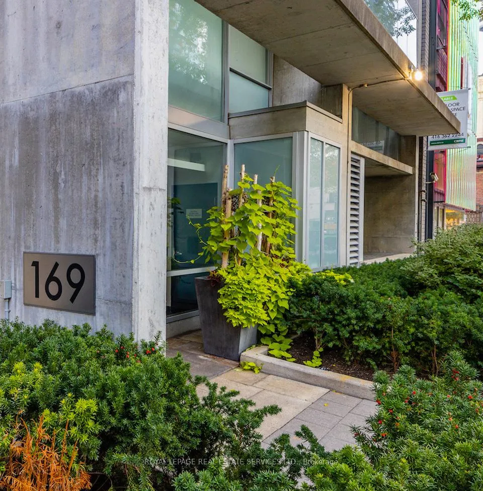 Photo 4 of Unit 804, 169 John Street, Toronto, Kensington-Chinatown — HOMEH