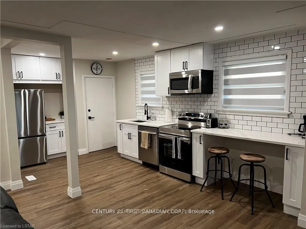 Photo 6 of 1794 Trafalgar Street, London, East H — HOMEH