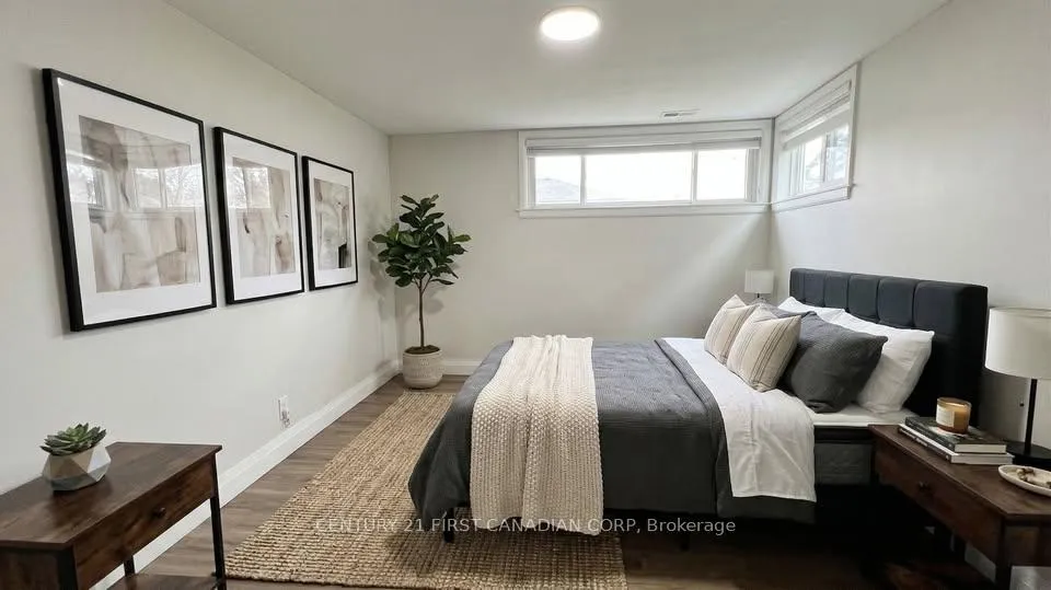 Photo 14 of 1794 Trafalgar Street, London, East H — HOMEH