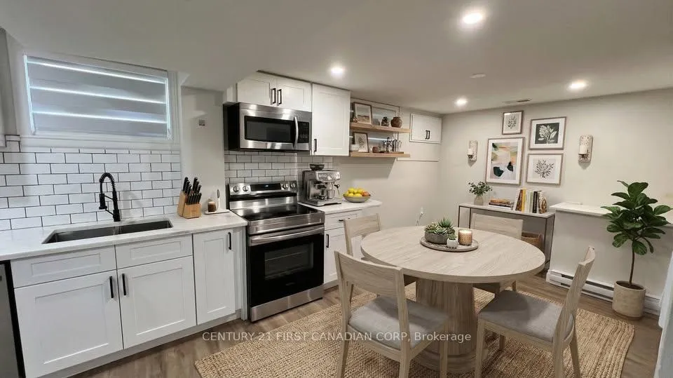 Photo 18 of 1794 Trafalgar Street, London, East H — HOMEH