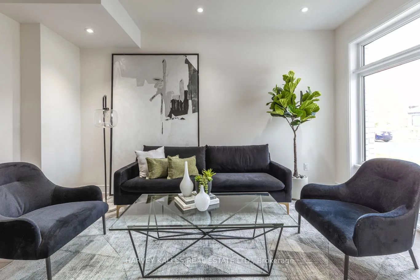 Photo 6 of 11 Innes Avenue, Toronto, Corso Italia-Davenport — HOMEH