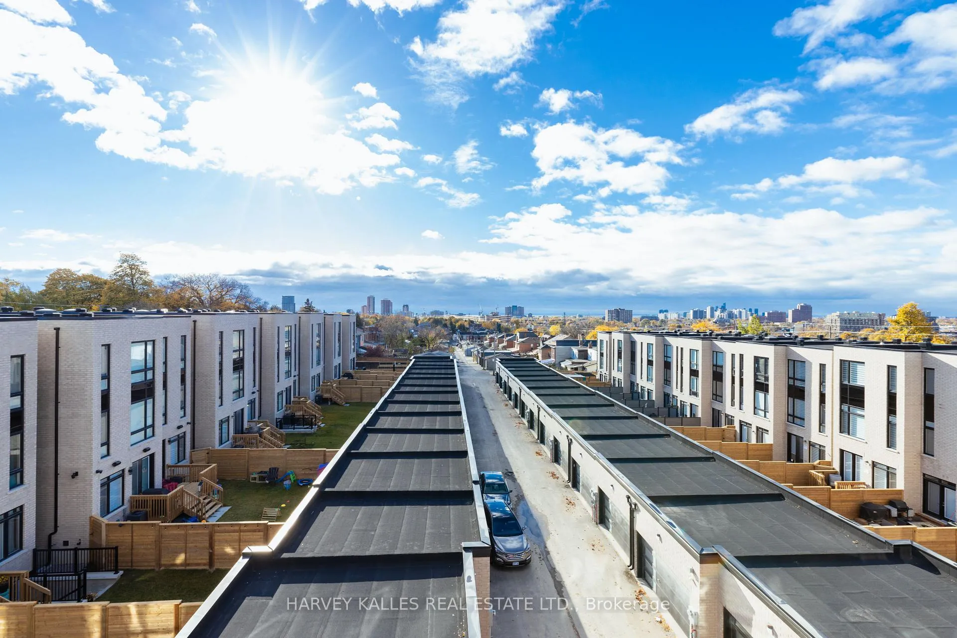 Photo 15 of 11 Innes Avenue, Toronto, Corso Italia-Davenport — HOMEH
