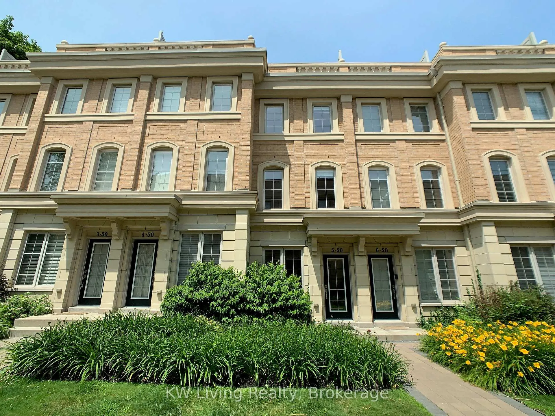 Front of Unit 5, 50 Hargrave Lane