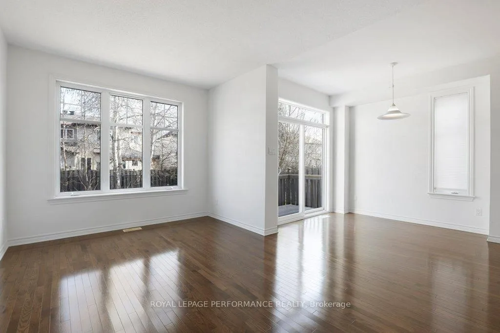 Photo 14 of 203 Bradwell Way, Ottawa, Blossom Park/Kemp Park/Findlay Creek — HOMEH
