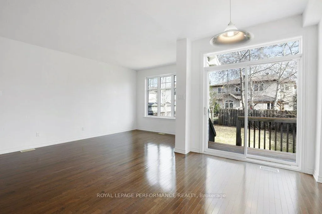 Photo 19 of 203 Bradwell Way, Ottawa, Blossom Park/Kemp Park/Findlay Creek — HOMEH
