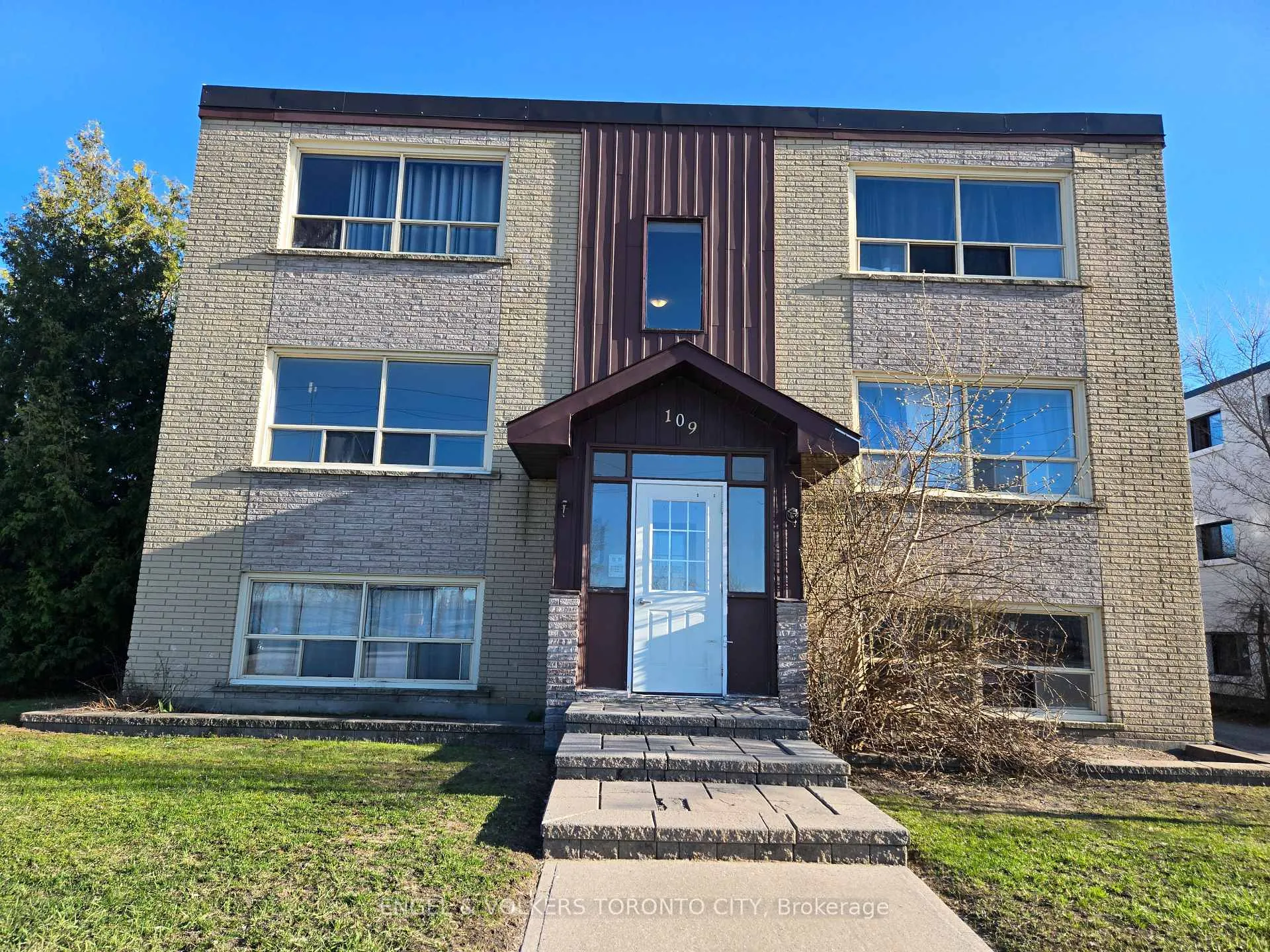 Photo 1 of Unit 201, 109 Gowan Street, Barrie, Allandale — HOMEH