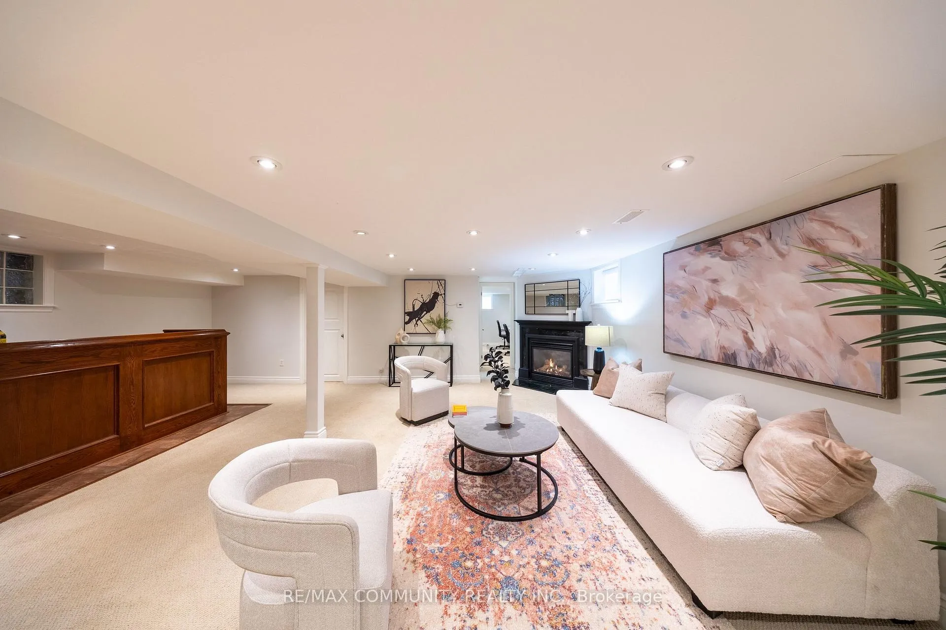 Photo 19 of 912 Walton Boulevard, Whitby, Williamsburg — HOMEH