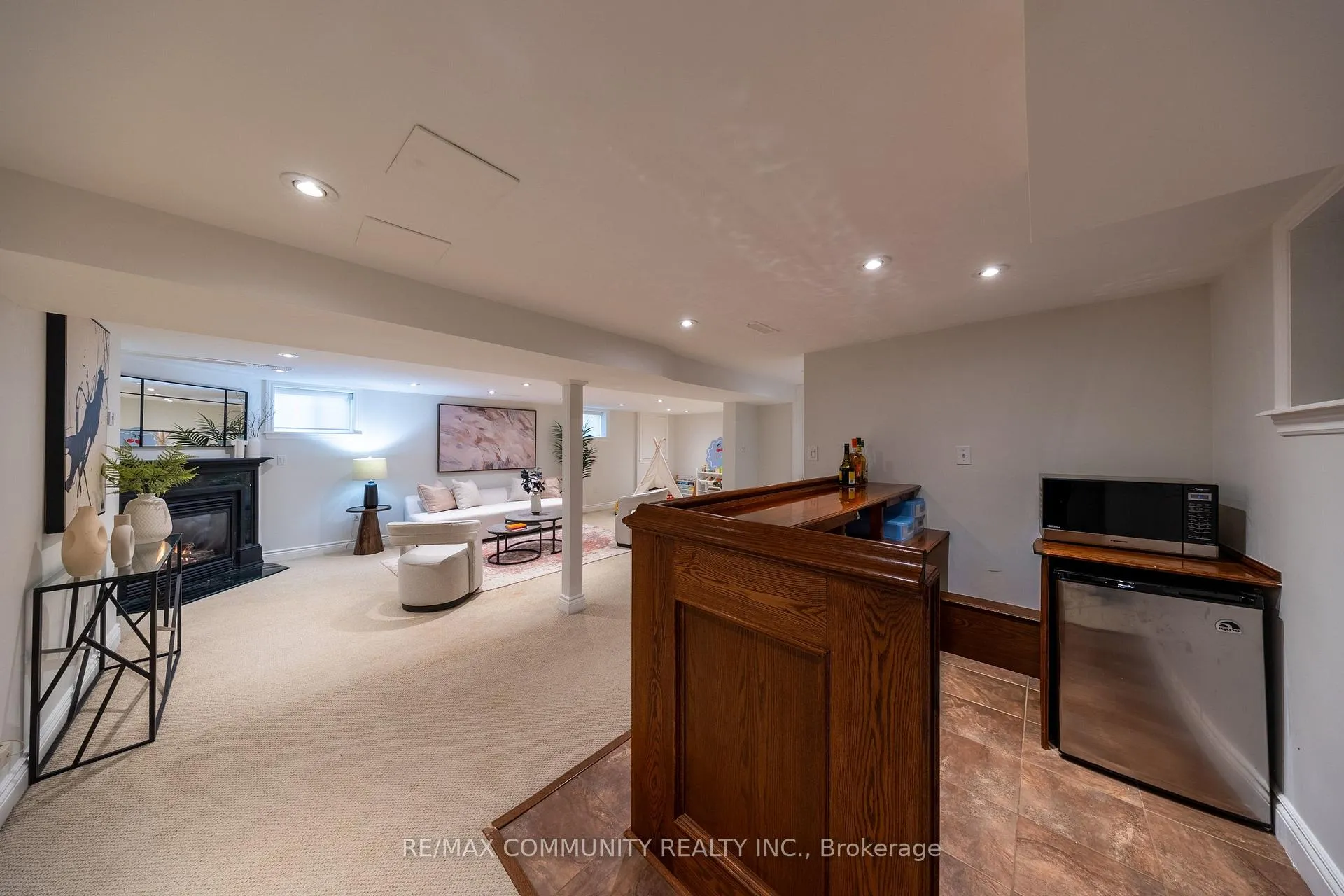 Photo 20 of 912 Walton Boulevard, Whitby, Williamsburg — HOMEH