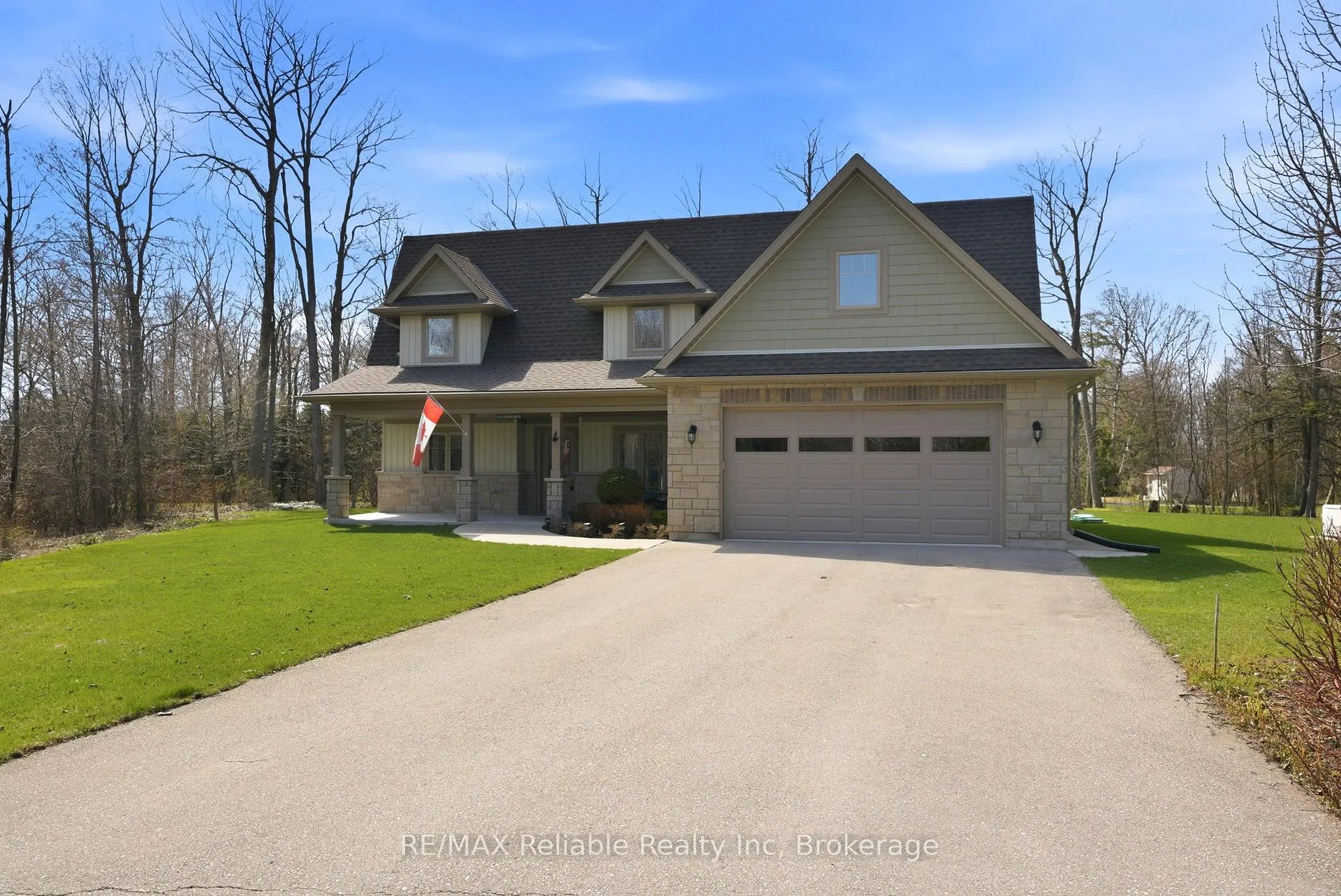 Photo 2 of 79055 Kelly Court, Central Huron, Goderich — HOMEH