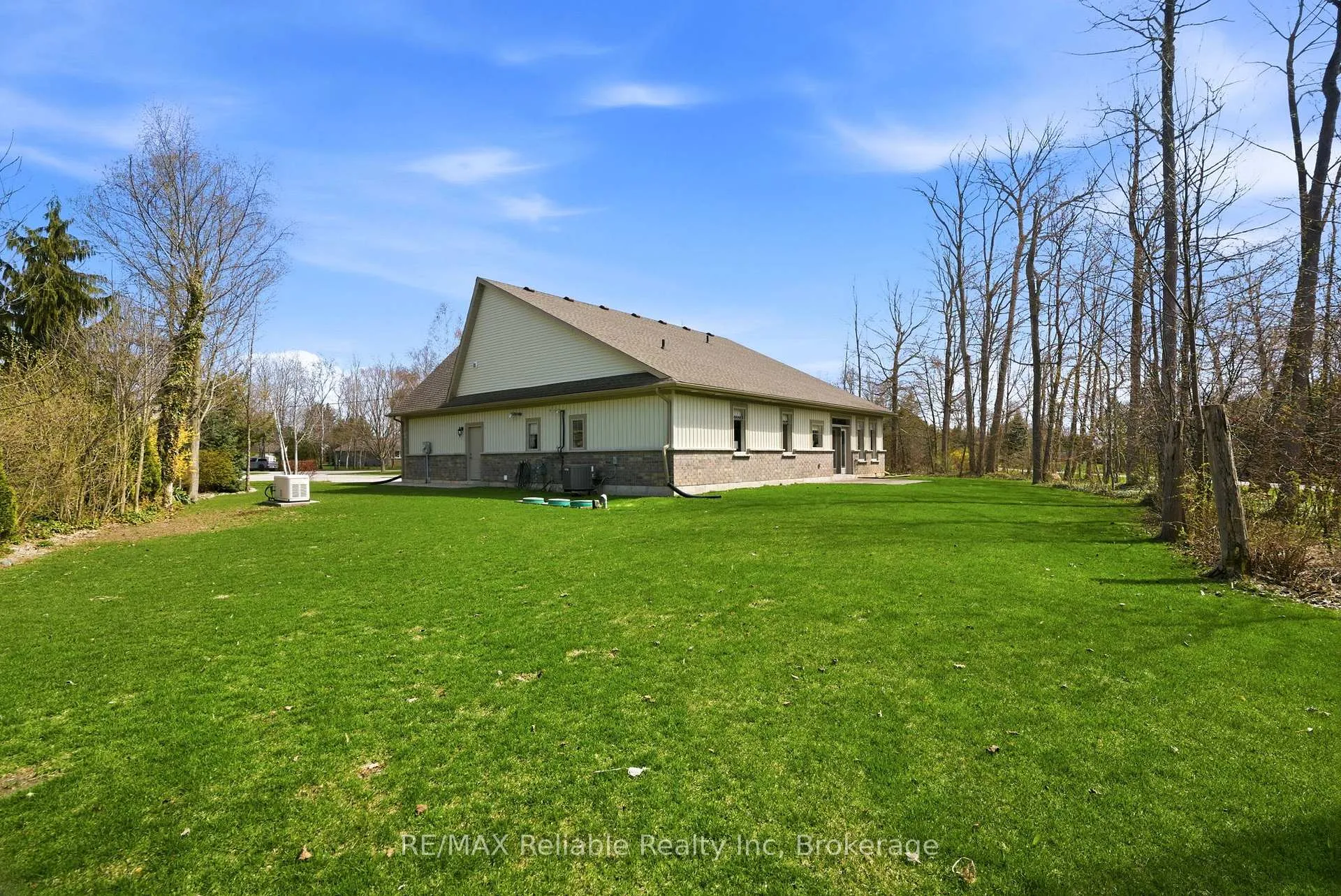 Photo 37 of 79055 Kelly Court, Central Huron, Goderich — HOMEH