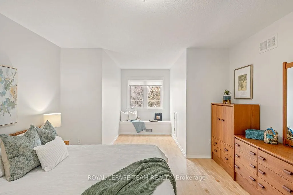 Photo 24 of 20 Morenz Terrace, Ottawa, Kanata - Kanata Lakes/Heritage Hills — HOMEH