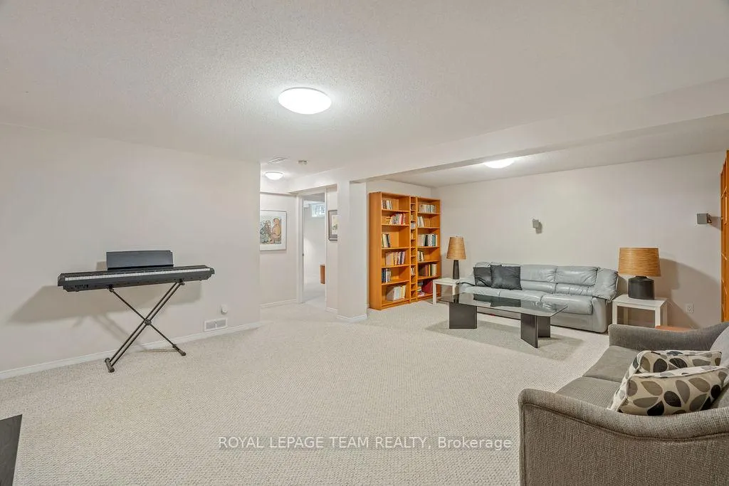 Photo 30 of 20 Morenz Terrace, Ottawa, Kanata - Kanata Lakes/Heritage Hills — HOMEH
