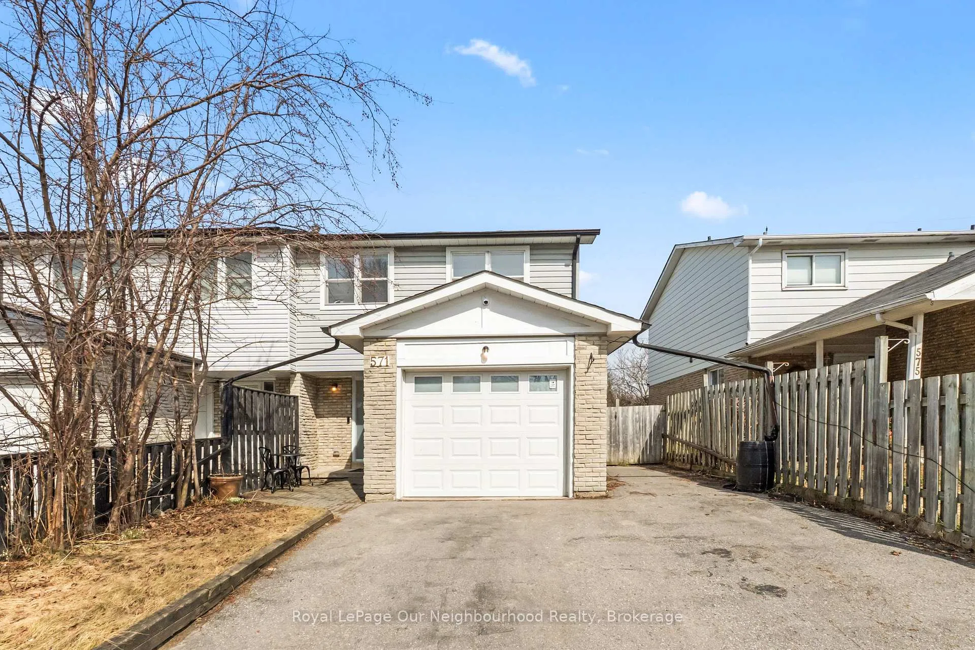 Photo 13 of 571 Berwick Crescent, Oshawa, McLaughlin — HOMEH