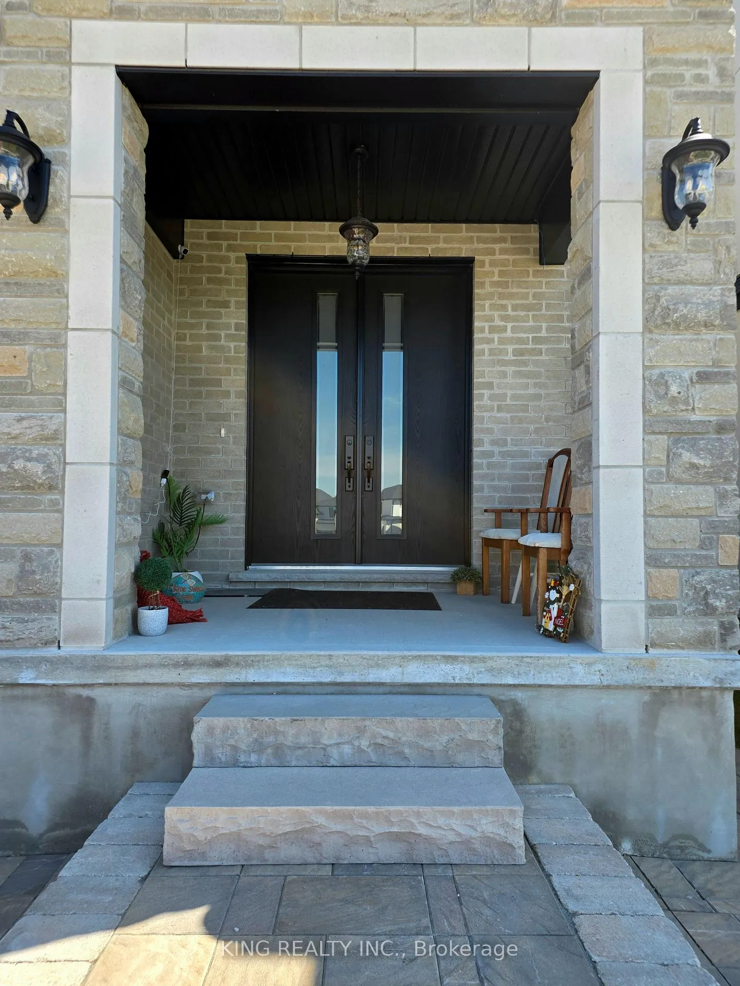 Photo 3 of Unit Upper, 3994 Big Leaf Trail, London, South V — HOMEH