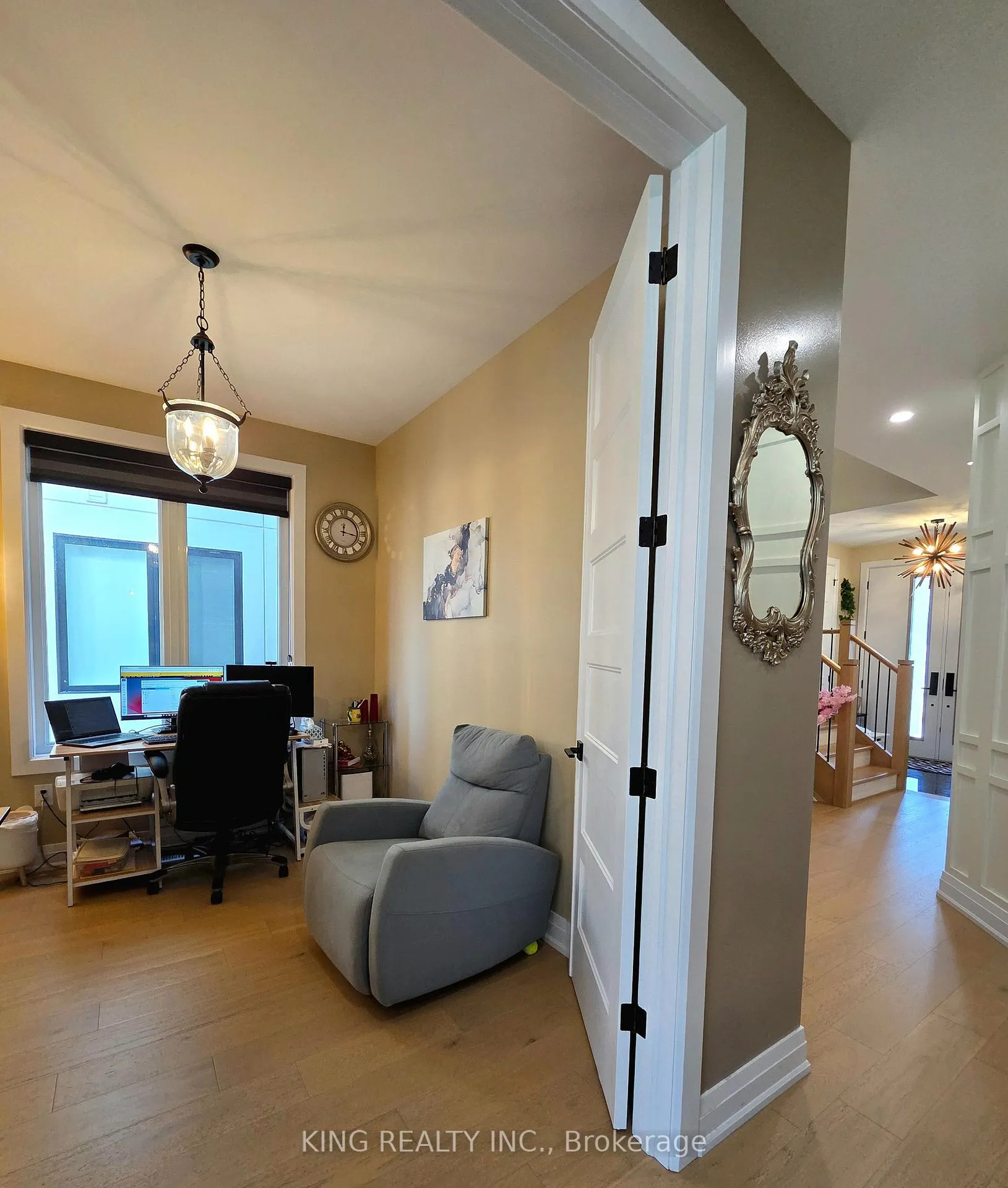 Photo 21 of Unit Upper, 3994 Big Leaf Trail, London, South V — HOMEH