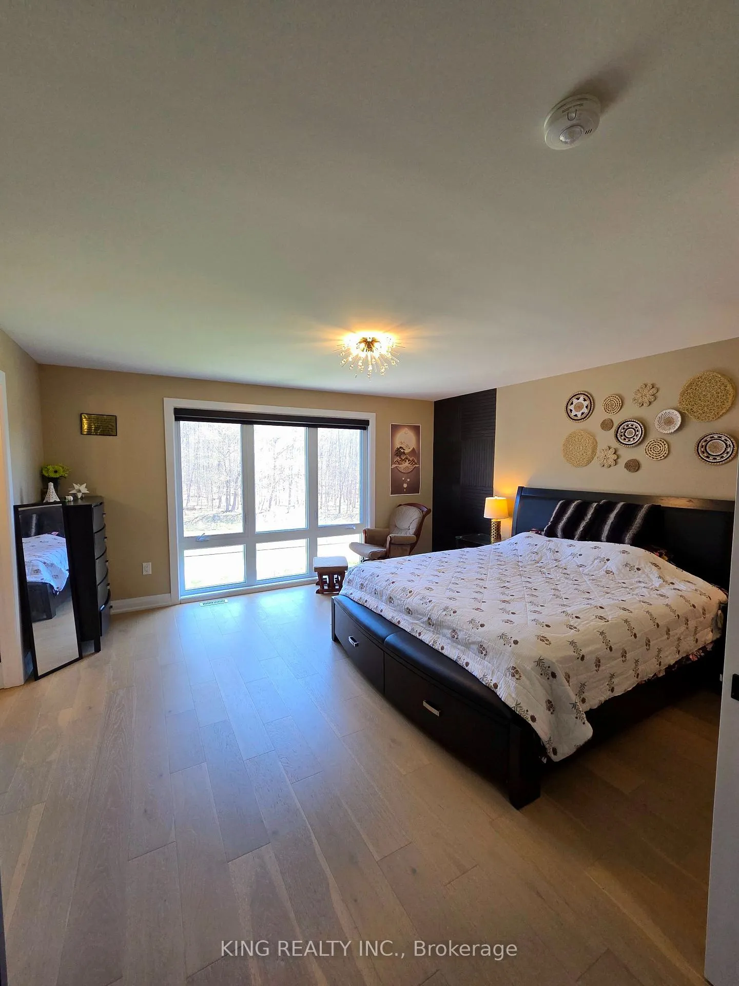 Photo 26 of Unit Upper, 3994 Big Leaf Trail, London, South V — HOMEH