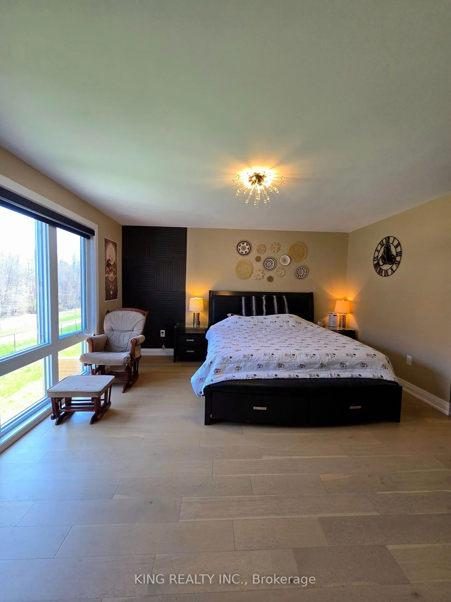 Photo 28 of Unit Upper, 3994 Big Leaf Trail, London, South V — HOMEH