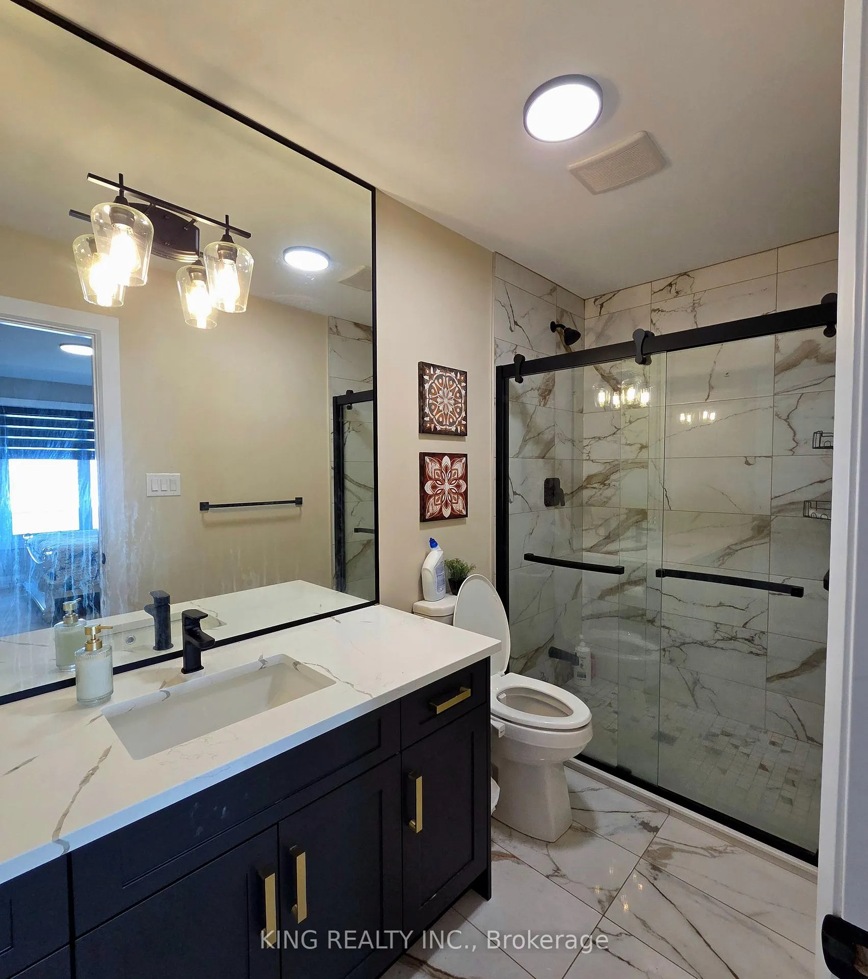 Photo 38 of Unit Upper, 3994 Big Leaf Trail, London, South V — HOMEH