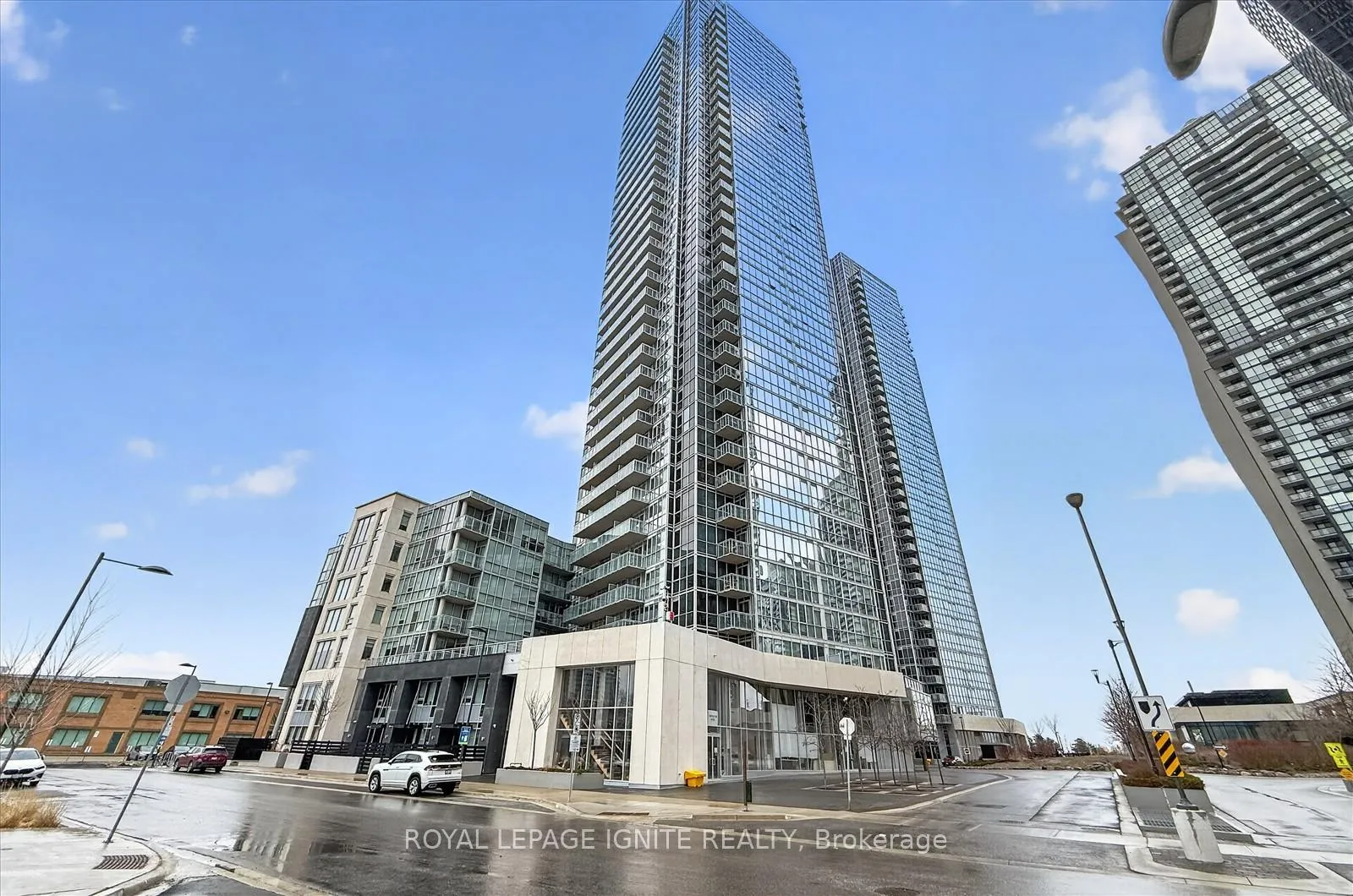 Photo 1 of Unit 2802, 2916 Highway 7 Road, Vaughan, Concord — HOMEH