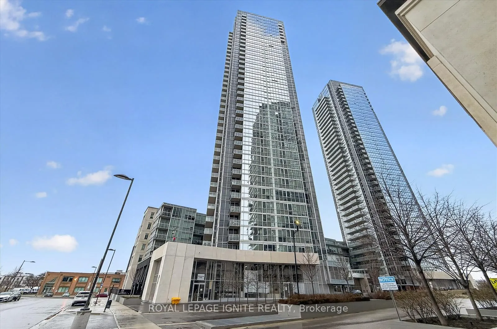Photo 2 of Unit 2802, 2916 Highway 7 Road, Vaughan, Concord — HOMEH