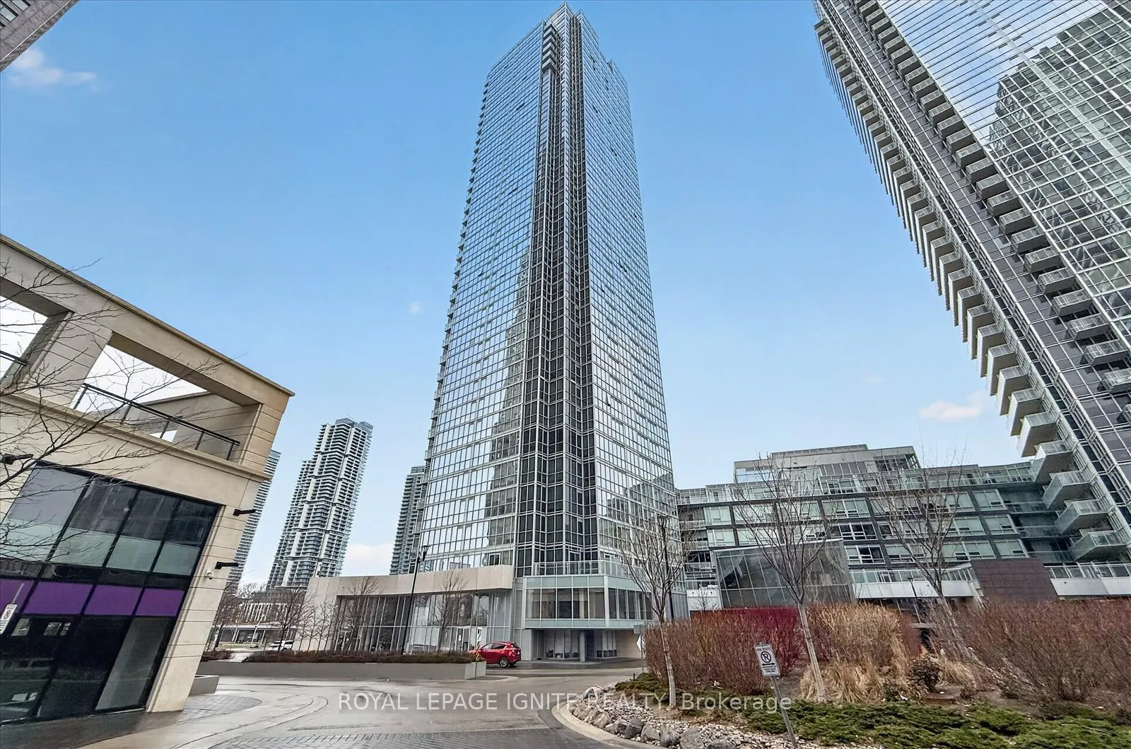 Photo 3 of Unit 2802, 2916 Highway 7 Road, Vaughan, Concord — HOMEH