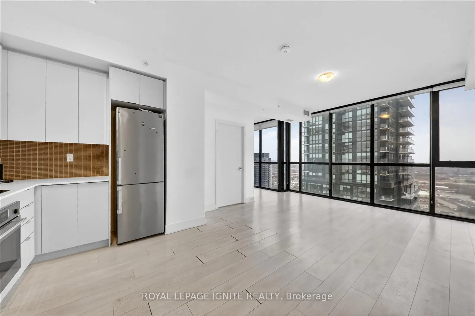 Photo 10 of Unit 2802, 2916 Highway 7 Road, Vaughan, Concord — HOMEH