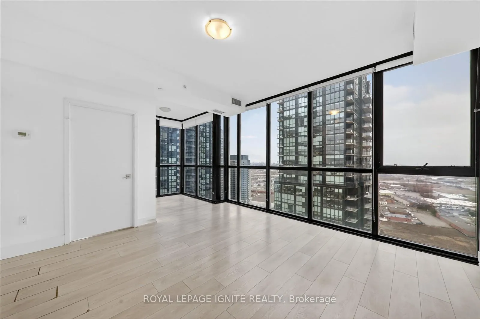 Photo 14 of Unit 2802, 2916 Highway 7 Road, Vaughan, Concord — HOMEH