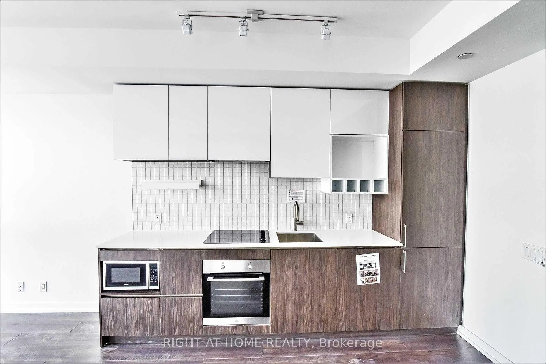 Photo 6 of Unit 4701, 5 Buttermill Avenue, Vaughan, Vaughan Corporate Centre — HOMEH