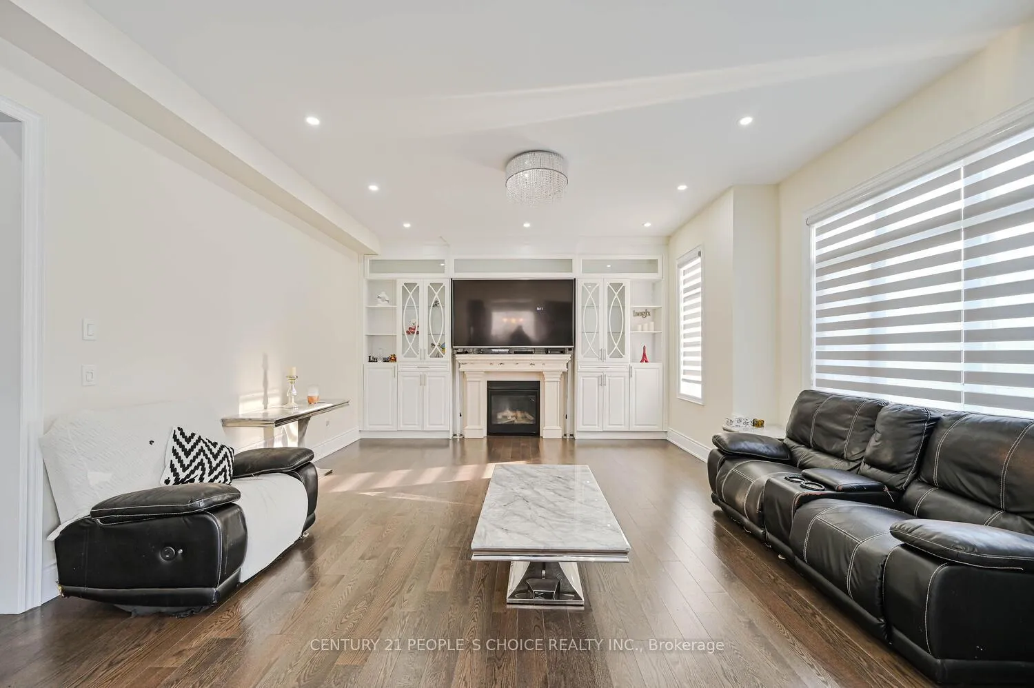Photo 12 of 1 Carl Finlay Drive, Brampton, Toronto Gore Rural Estate — HOMEH
