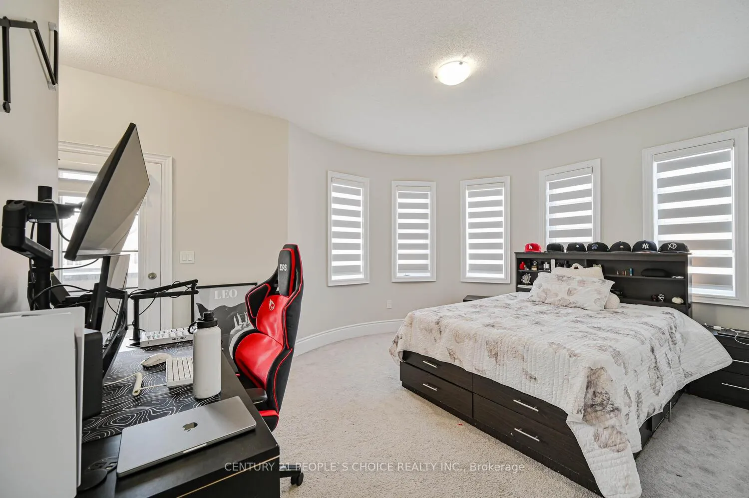 Photo 35 of 1 Carl Finlay Drive, Brampton, Toronto Gore Rural Estate — HOMEH